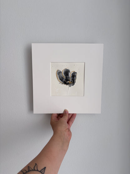 Textured mini flower II 25x25cm