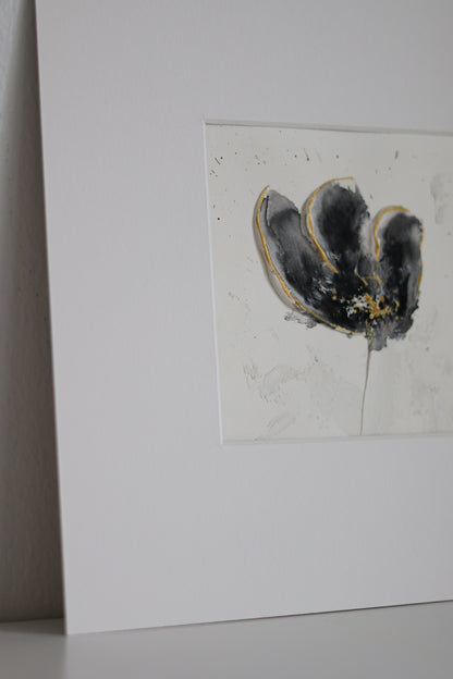Textured mini flower II 25x25cm